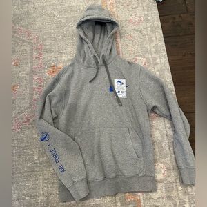 Men’s size small Nike hoodie